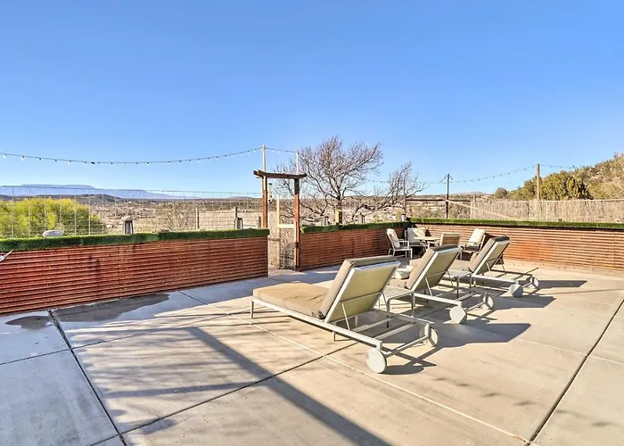Mtn-view W/ Fenced Backyard In Rimrock! Holiday home Lake Montezuma