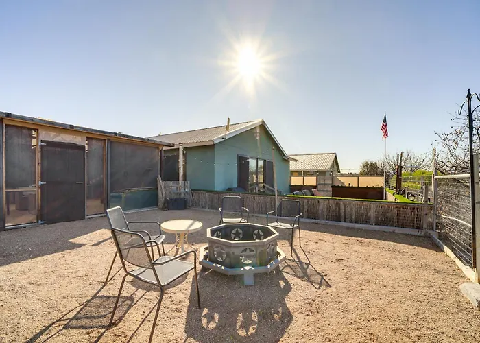 Mtn-view W/ Fenced Backyard In Rimrock! *